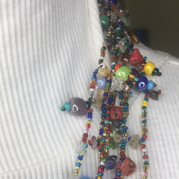 Artisanal Multi-layer seed bead glass stone chip necklace 7 strands multi-color - Picture 4 of 9